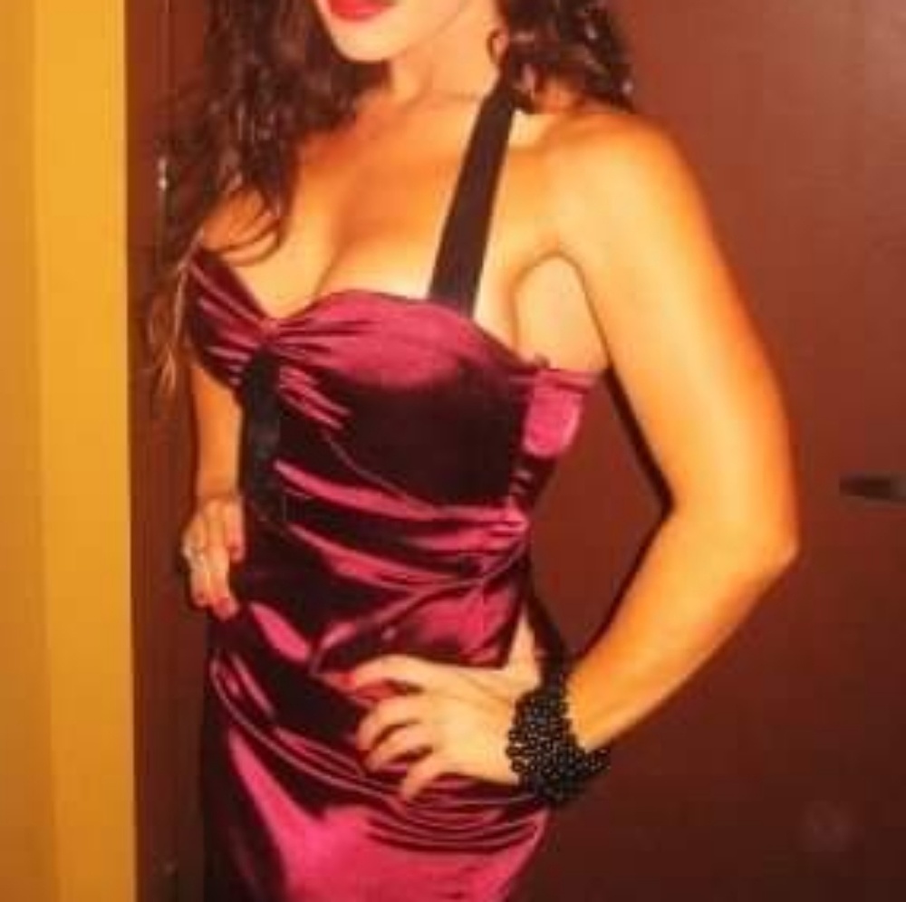 Satin wiggle halter